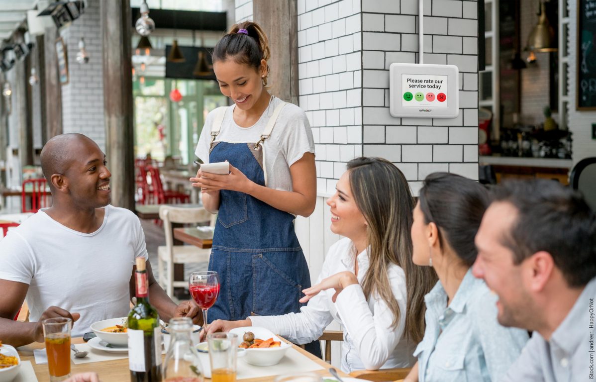 Restaurant_Smiley_Touch_wall_EN